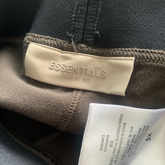 Essentials fear of god skinny leg pant! - Picture 2 of 3